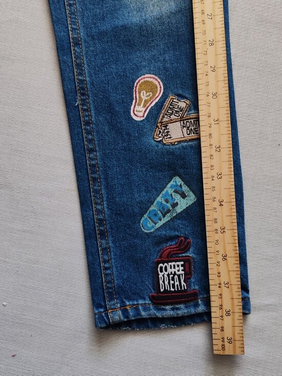 Dilvin Vintage Inspired Patched Boyfriend Jeans- Distressed Denim-Women’s Size 4 - Picture 15 of 16